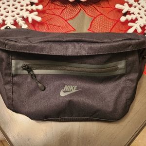 Nike Elemental Premium Waistpack
